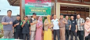 Ketua RAPI Sumbar Hj. Sita Tusti & Tim Kunjungi Posko Bankom