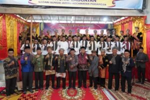 Bupati Tanah Datar Eka Putra Hadiri Pelewaan 17 Pangulu Sei. Jambu 