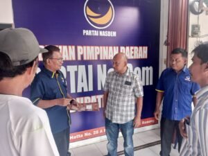 Pilkada Agam, Wartawan Senior Amril Jambak Sudah Daftar Ditiga Parpol