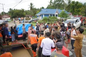 Bupati Turun, Bencana Banjir dan Air Bah Di III KOTO, Rendam 56 Unit Rumah