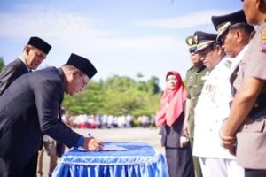 Bupati Suhatri Bur Pimpin Upacara Peringatan Hardiknas dan Otoda XXVIII