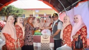 DWP Bukittinggi Antarkan Langsung Bantuan Terkumpul ke Lokasi Bencana