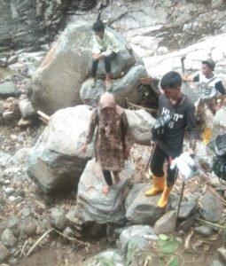 Sungai Tuhuua Usai Banjir Gawat?, KSB Koto Tuo Turun ke Lapangan