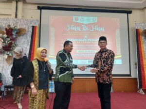 Ketua DPRD Agam  Silahturahmi  dg Warga Km. Saiyo  di Jakarta