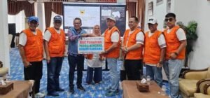 BBC Pangeran Padang, Bantu Korban Galodo Tanah Datar Rp20 Juta