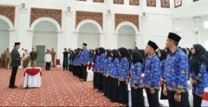 Wako Bukittinggi Lantik & Serahkan SK PPPK Guru dan Tenaga Kesehatan