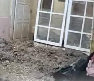 Evakuasi Material Banjir Sungai Sianok Masih Butuh Bantuan Alat Berat