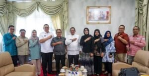 Direktur RSO Hatta Bukittinggi Berkunjung ke Kantor Bupati Tanah Datar