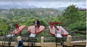 Didukung Cuaca Baik, Objek Wisata Bukittinggi Kembali Ramai Dikunjungi