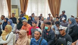 59 Orang Masyarakat Tanah Datar Terima Bantuan Berobat Gratis