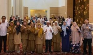 Tingkatkan Kopetensi Pengelola Apotek, Toko Obat, Bukittinggi Bimtek Petugas