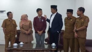 Andika Dilepas Wako Bukittinggi,  Ikuti Paduan Suara  Gita Bahana Nusantara