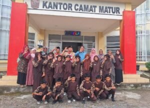 Camat Matur Lepas Peserta Mahapraja LKTPS III Kwaran Matur ke Buper Bandar Mutiara