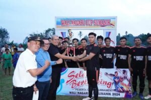 Ditutup Bupati Tanah Datar Eka Putra, Hebat, Sumanik FC Juara Turnamen 