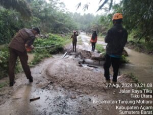Warga Senang, Tim BPBD Agam Survey ke Jembatan Rusak Anak Aia Dadok
