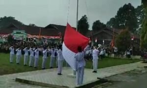 Upacara Peringatan HUT RI ke-79  di Matur Diselenggarakan di Lapangan