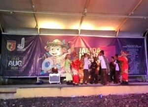 Peserta Jamda X Kwarda Sumbar Gelar Pentas Seni di Stasiun Lambuang