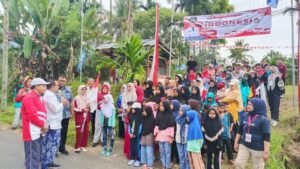 Hebat Jorong Patar, Suasan HUT ke-79 RI, Gelar Gerak Jalan Jantung Sehat