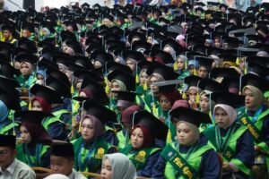 UIN Mahmud Yunus Batusangkar Kukuhkan 1.071 Wisudawan