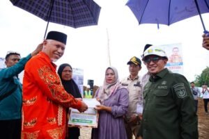 Gubernur Letakan Batu Pertama Pembangunan Rumah Korban Galodo