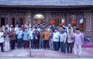 Bupati  Eka Putra Silaturahmi dengan  Niniakmamak  Jorong Galogandang