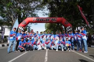 1.800 Peserta dari Sumatera Barat, Riau dan jambi Ikuti Gowes Bareng