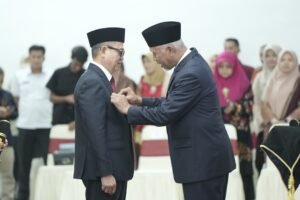 Bersama Pjs lain, Hani Syopiar Rustam Dilantik Jadi Pjs Wali Kota Bukittinggi