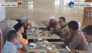 Pjs. Wako Bukittinggi Silaturahmi dengan Pimpinan dan Anggota DPRD