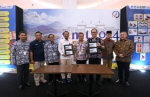 Ilyas Sitorus Apresiasi Pameran Nasional Filateli Tahun 2024