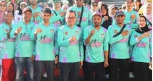 Pjs Walikota Bukittinggi Lepas Peserta Jalan Sehat, Pilkada Sehat Tahun 2024