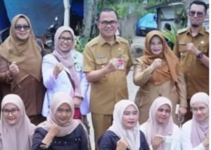 Yankes Bukittinggi “Door to Door”, Pjs Wako Datangi Rumah Baduta Stunting