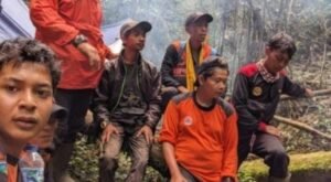 Pendaki Gunung Talang Tersesat, Ditemukan Dalam Keadaan Selamat