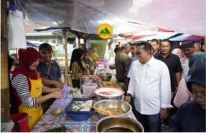 Bupati Tanah Datar, Lepas Taragak di Pasar Pabukoan Kota Batusangkar