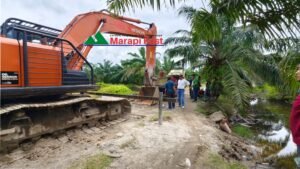 PT JSI Bangun Jalan, Masyarakat Gambus Laut Disantuni, Jalan Malah Diportal