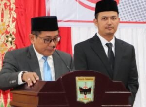 Bupati Pd Pariaman JKA Sampaikan Visi dan Misi pada Paripurna DPRD