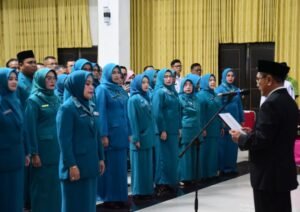 Bupati Lantik Tim Penggerak PKK Padang Pariaman Periode 2025-2030