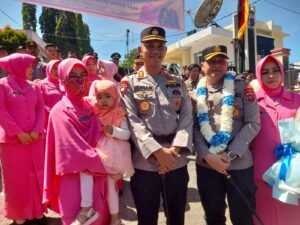 Kapolres Simon Dilepas Dengan Derai Air Mata, Kapolres Ichsan Turut Sabak !