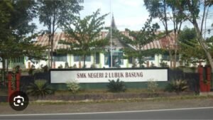 Ks. SMKN 2 Lb Basung Elson Chandra Putra, Tamat Sekolah Cari Pengalaman