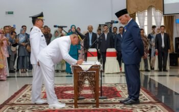 Bupati dan Wakil Bupati Pasaman Periode 2025-2030 Dilantik Gubernur Sumbar