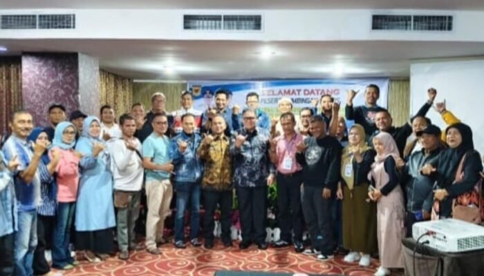 Hebat Bupati Tanah Datar, Sediakan Dana Bimtek Bagi 38 Wartawan Tanah Datar