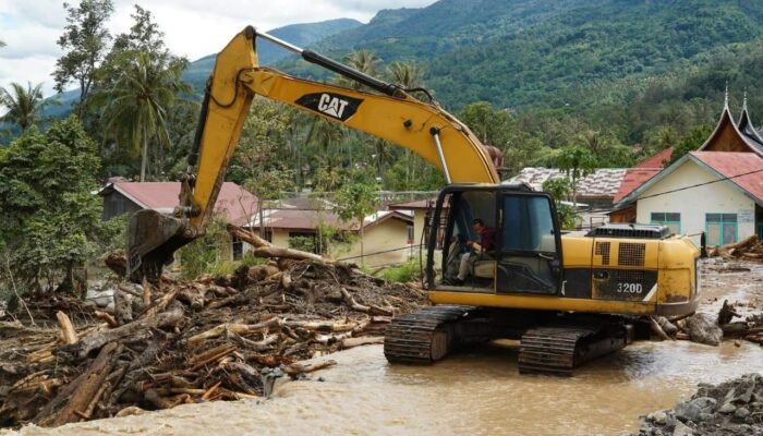 Pemkab Tanah Datar Bergerak Cepat Tangani Bencana Hidrometeorologi