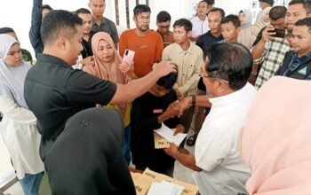 Waris Korban Bencana Hidrometeorologi 2025 Padang Pariaman Terima Santunan