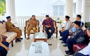 Bupati Pd. Pariaman JKA Bicarakan Asrama Haji Bersama Kemenhaj Sumbar