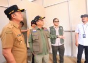 Wabup Rahmat Hidayat Dampingi Sekretaris Utama BNPB Tinjau Huntara