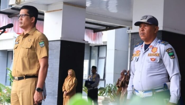 Sekda Pd. Pariaman Pimpin Apel Gabungan, Tegaskan Peran Strategis ASN