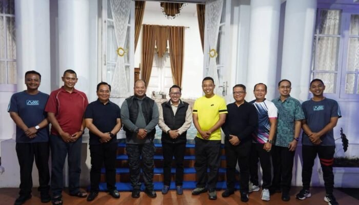 Kapolda Gatot dan Kapolres Se Sumbar Bersilaturahmi Dengan Bupati Tanah Datar