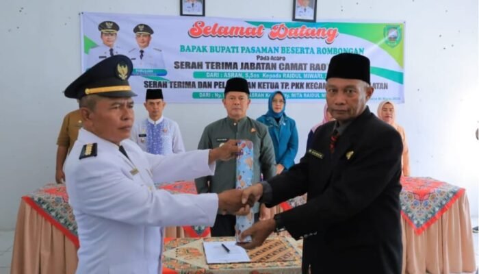 Bupati dan Wabup Disebut Kompak, Hadiri Bersama Sertijab Camat Rao Selatan