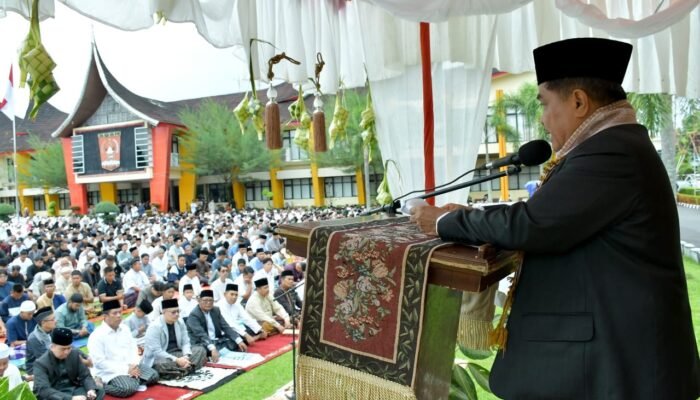 Bupati Agam, Jadikan Idul Fitri Momentum Bangkit dan Bersatu Bangun Agam