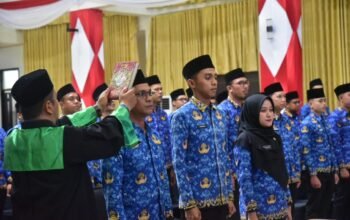 Bupati Padang Pariaman Lanti 54 ASN, Tekankan Integritas dan Pelayanan