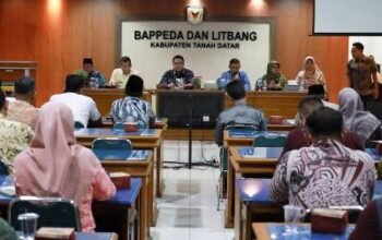 Wabup Tanah Datar, Angka Kemiskinan  Tanah Datar Terendah di Sumatera Barat